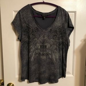 Rock & Republic size XL fleur de lis tee